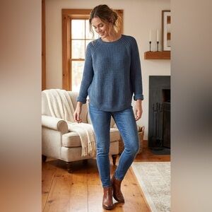 Lauren Ralph Lauren Women’s Knit Blue Crew Neck Curved Hem Sweater Size Small